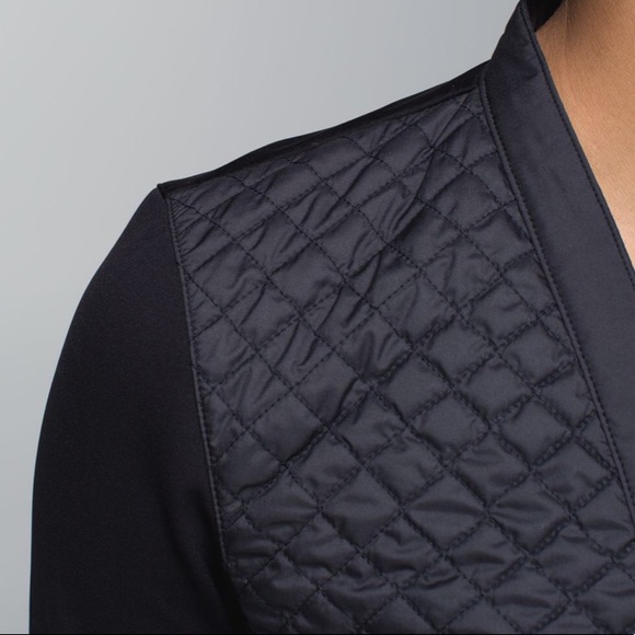 SOLD Lululemon quilted cardigan & again jacket sz 6 blk - Picture 3 of 8